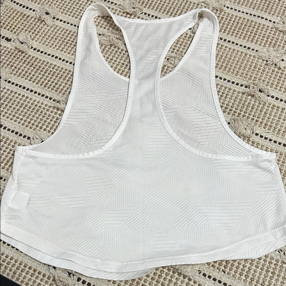 White Geometric Patterned Tank Top - Picture 3 of 3